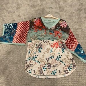 Soft Surroundings Top- medium